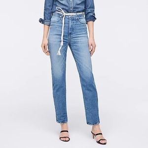 Stovepipe jean in Boomer wash 
Size 30